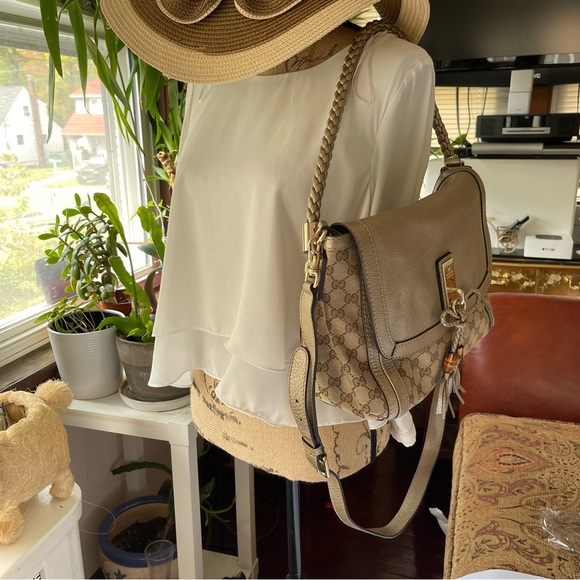 Gucci Bella Flap 2-Way Satchel GG Canvas Gold Leather - Picture 14 of 16